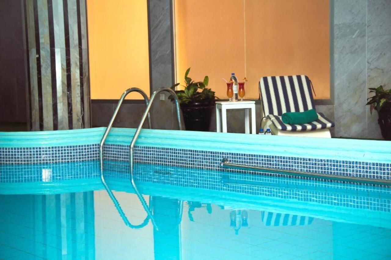 Nova Park Hotel 3*