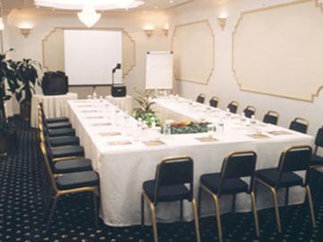 Nova Park Hotel